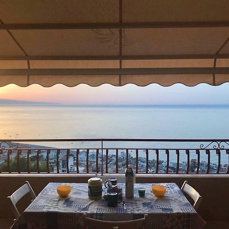 La Casa Del Sole Sorgente Διαμέρισμα Letojanni Εξωτερικό φωτογραφία